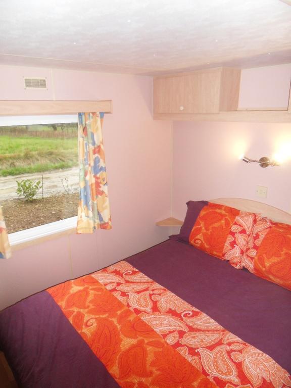 Bungalow Chez Gilly Boisset-et-Gaujac エクステリア 写真